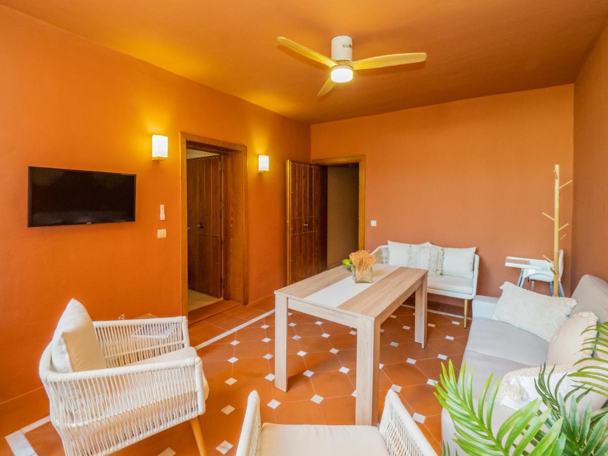 Cubo's & Parking Jardines De Don Carlos Apartamento